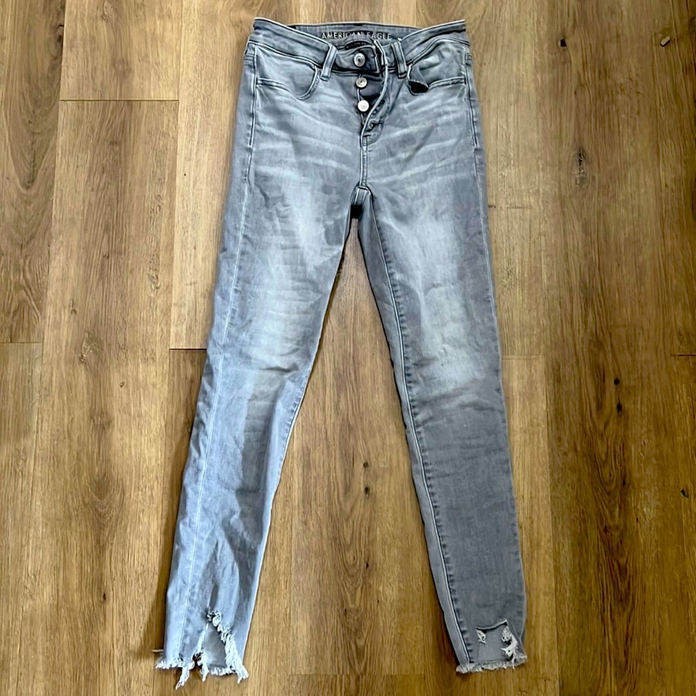 American Eagle Gray Skinny Jeans- Size 2